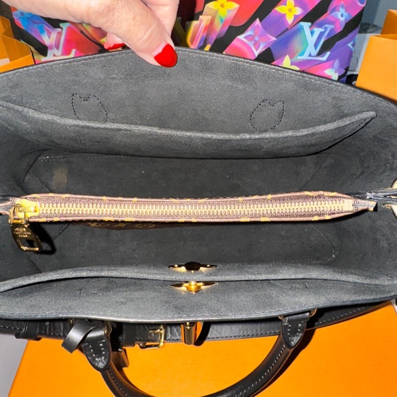 Louis Vuitton Flower Tote Monogram 2WAY Bag - Picture 8 of 9